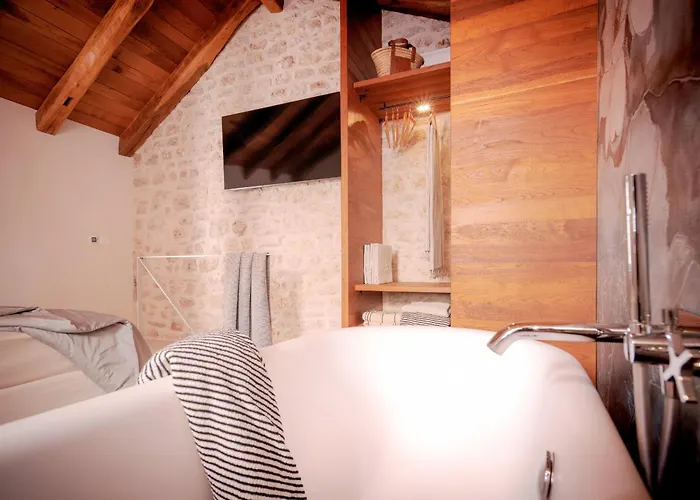 Baby Blue - Zf Hvar * Hvar Town